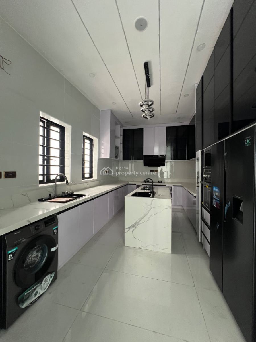 5 Bedroom Fully Detached with Bq 450 Million, Ikota, Lekki, Lagos, Detached Duplex for Sale