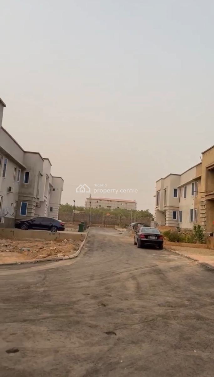 3 Bedroom Terrace Duplex + Bq, Fo1 Layout, Kubwa, Abuja, Terraced Duplex for Sale