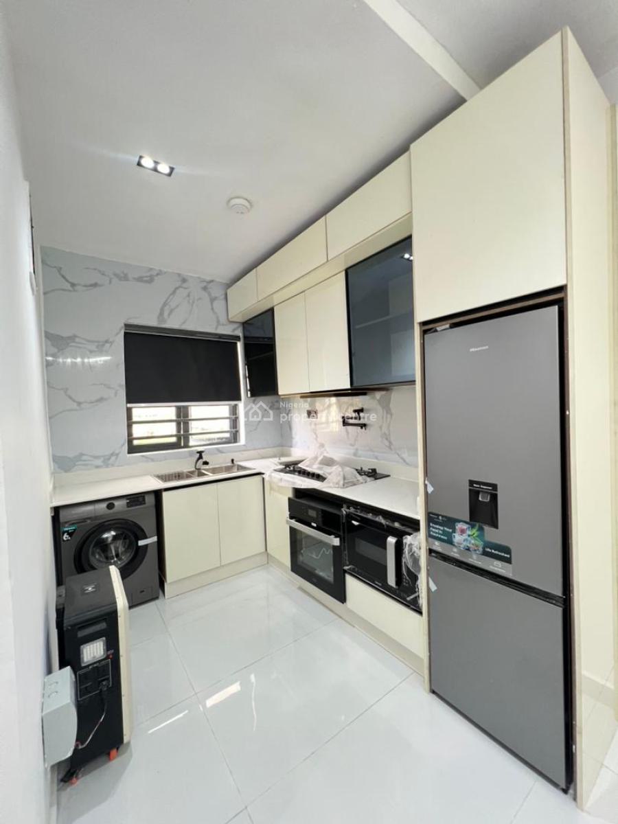 Contemporary 2bedroom Apartment with Elevator &pool in a Secure Estate, Lekki Phase 1, Lekki, Lagos, Flat / Apartment for Sale