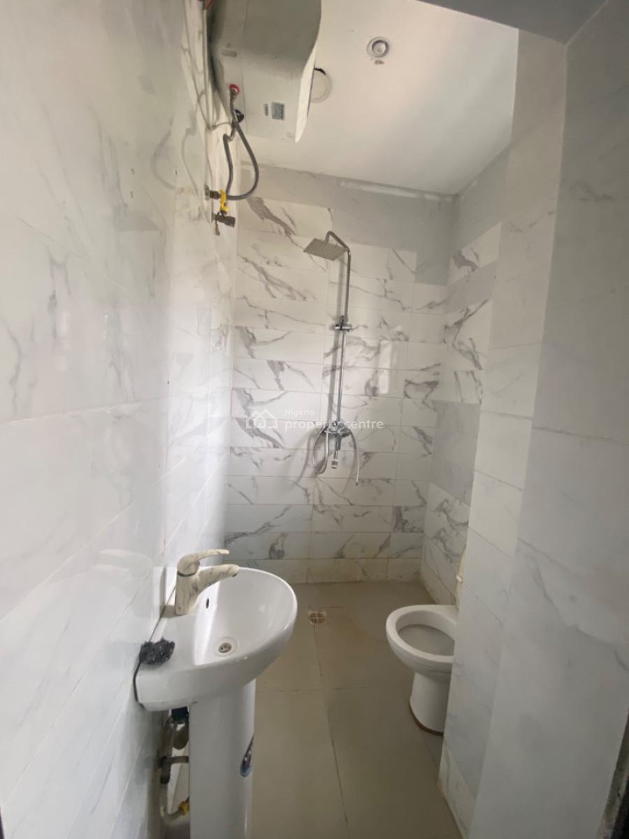 Neatly Used 2bedroom Flat, Peninsula Garden Estate, Behind Blenco, Ajah, Lagos, Flat / Apartment for Rent