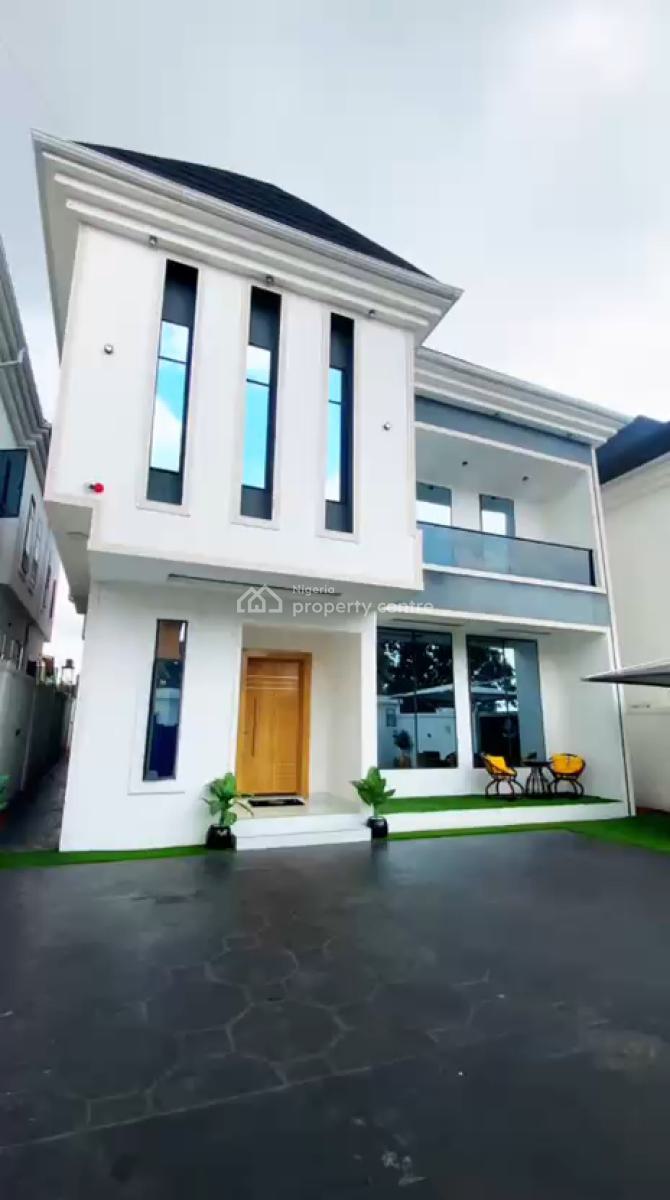 5 Rooms Functioning Hotel, Omole Phase 1, Ikeja, Lagos, Hotel / Guest House for Sale