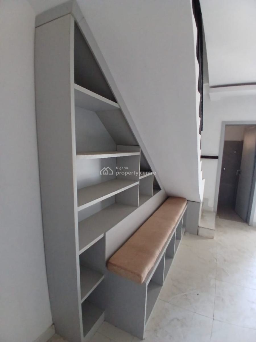 Luxury 2 Bedroom Maissionannate Service Apartment, Off Freedom Way, Ikate Elegushi, Lekki, Lagos, Flat / Apartment for Sale