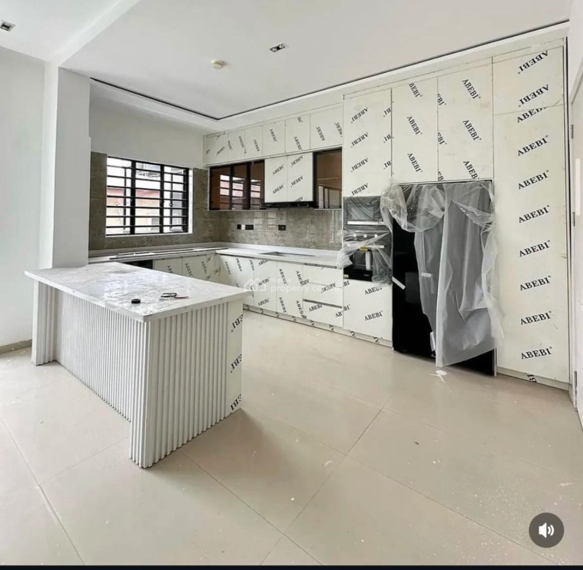 2 Bedroom Apartment, Lekki Phase 1, Lekki, Lagos, Flat / Apartment for Rent