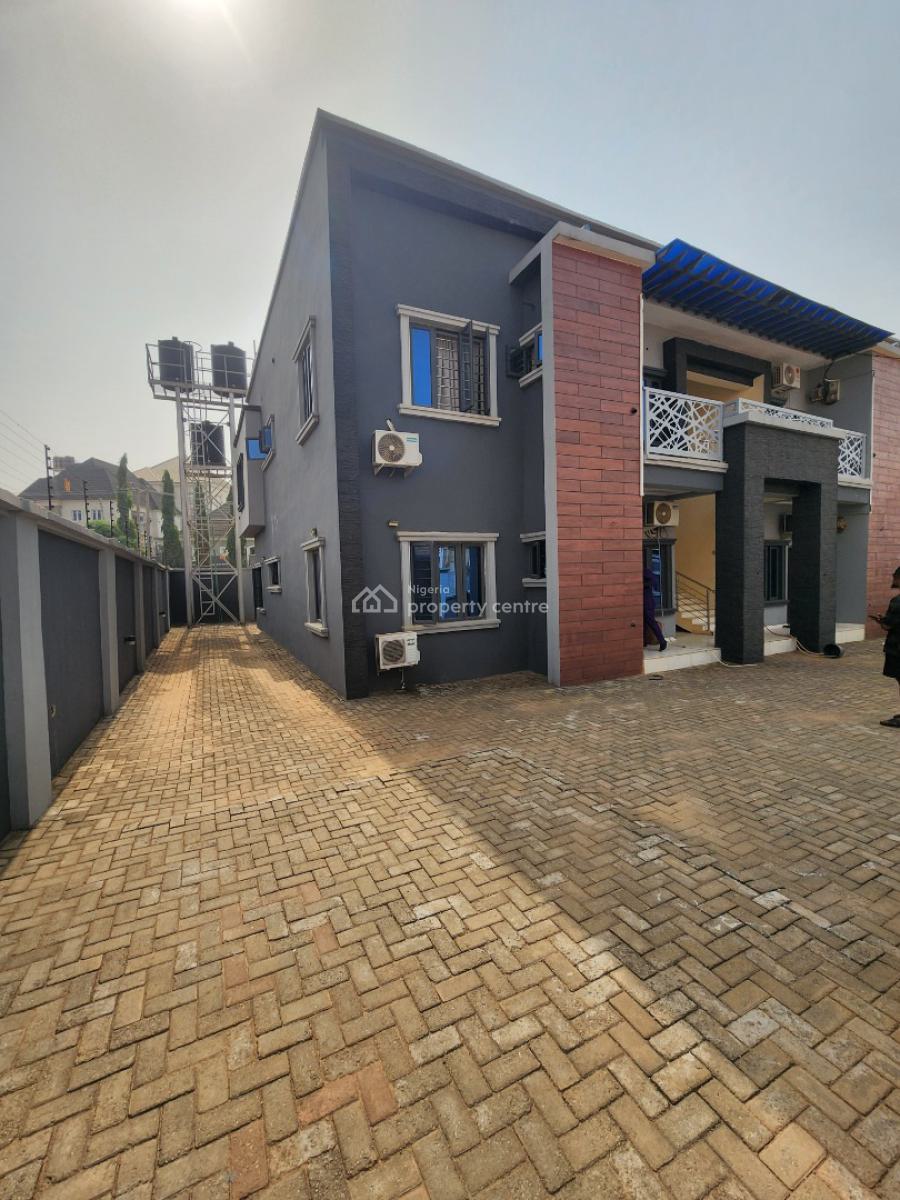 Luxury Two Bedroom Block of Flat, Dawaki District, Dawaki, Gwarinpa, Abuja, Flat / Apartment for Rent