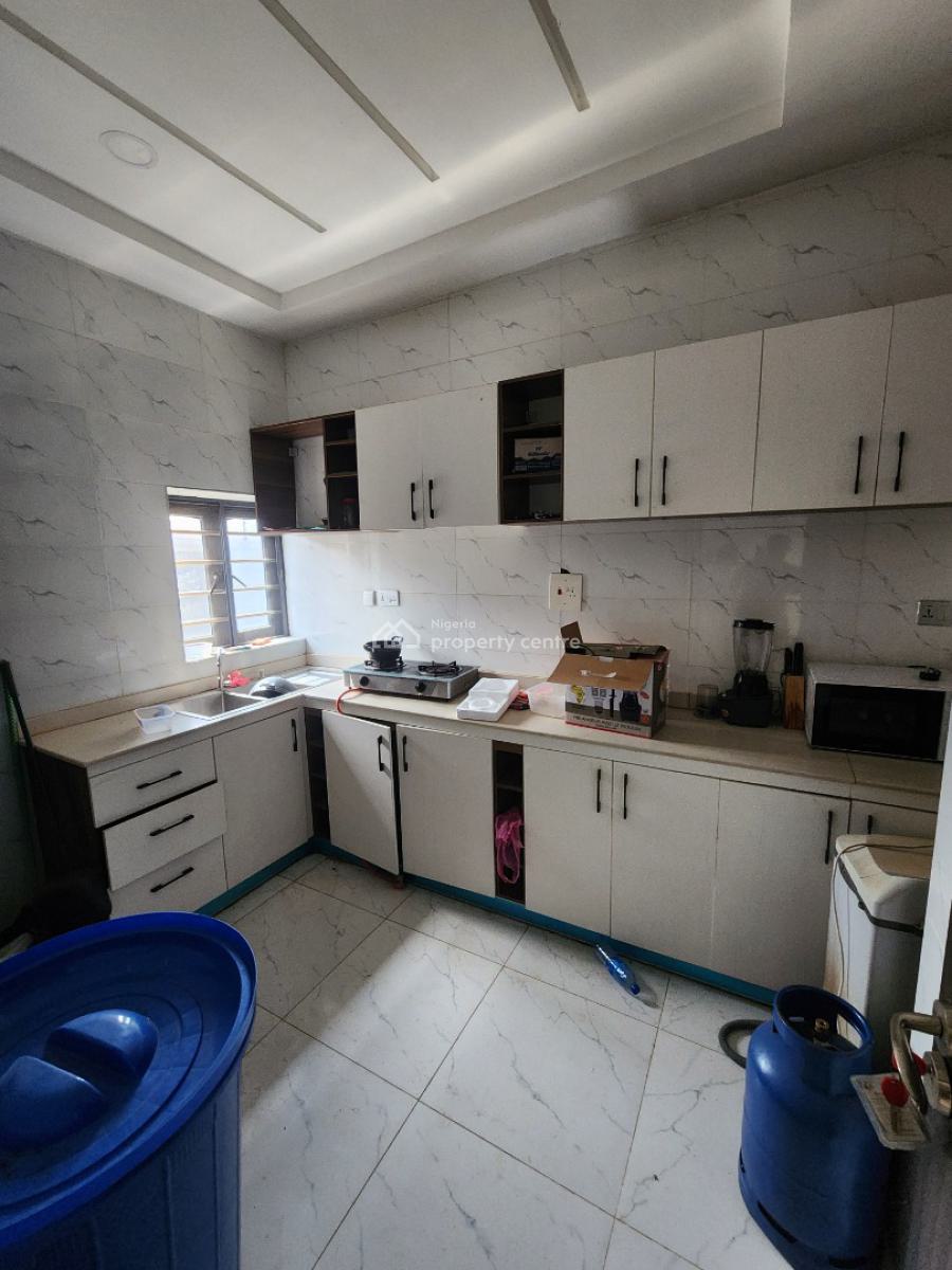 Luxury Two Bedroom Block of Flat, Dawaki District, Dawaki, Gwarinpa, Abuja, Flat / Apartment for Rent