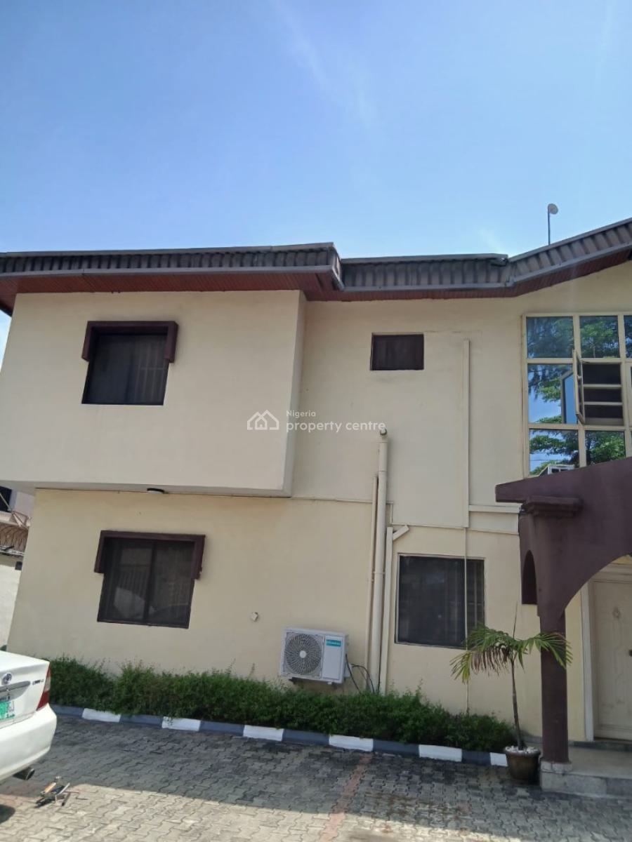 Luxury Self Service 3 Bedroom with Bq for Office Use Or Residential, Lekki Phase 1, Lekki, Lagos, Flat / Apartment for Rent