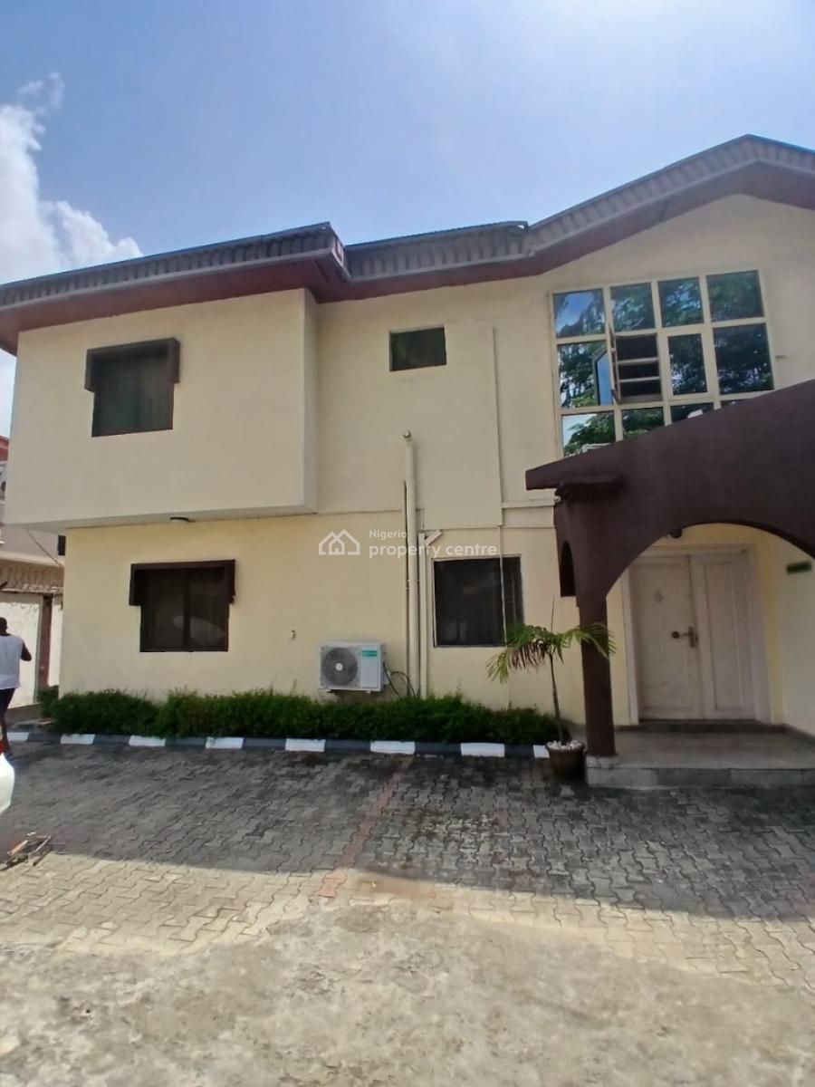 Luxury Self Service 3 Bedroom with Bq for Office Use Or Residential, Lekki Phase 1, Lekki, Lagos, Flat / Apartment for Rent