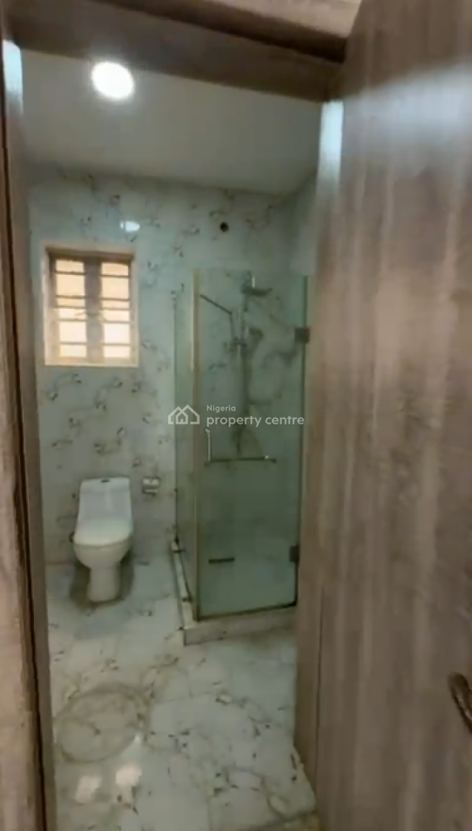 Spacious Studio Master Bedroom, Van Daniel Estate Orchid, Lekki Phase 2, Lekki, Lagos, Flat / Apartment for Rent