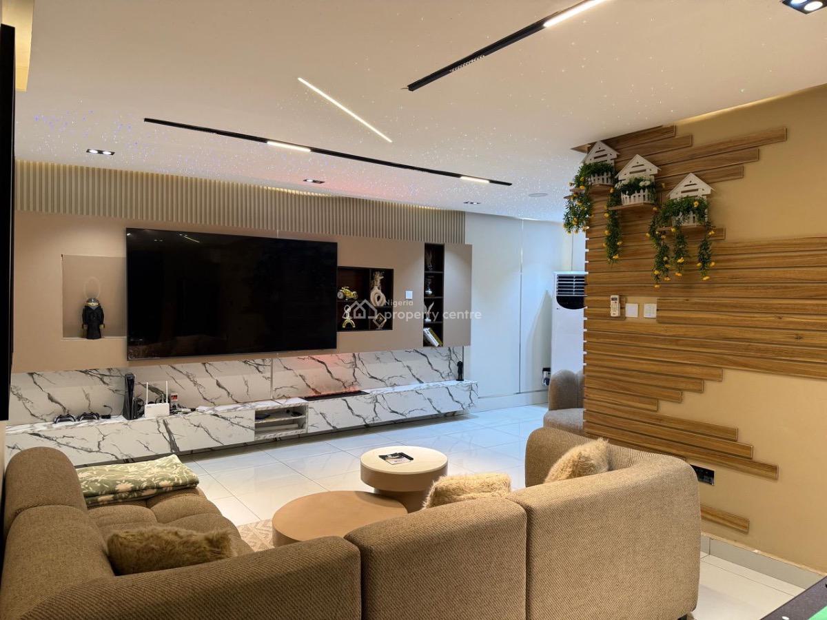 Luxury 2 Bedroom with Pool, Gym, Ps5, Snooker/table Tennis, Balcony Vi, Lekki Phase 1, Lekki, Lagos, Flat / Apartment Short Let