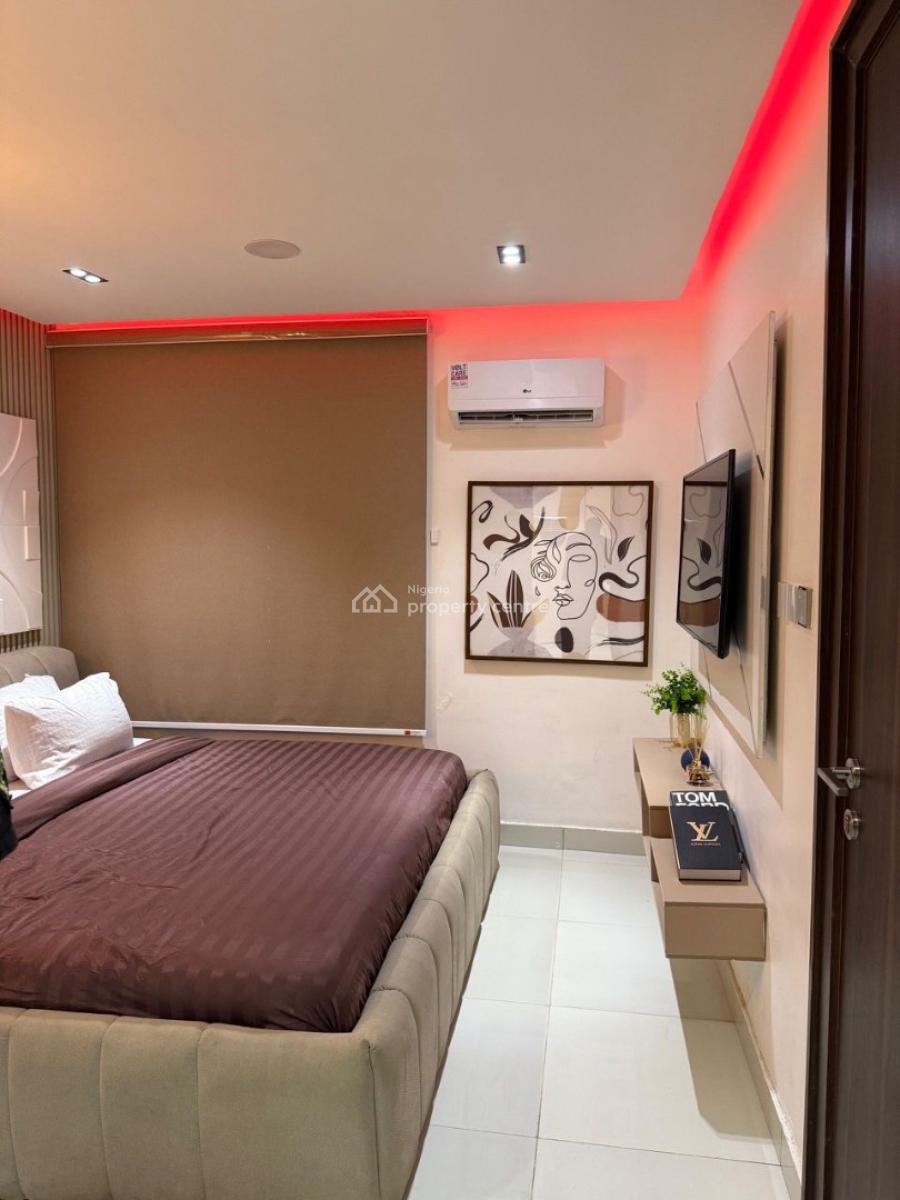 Luxury 2 Bedroom with Pool, Gym, Ps5, Snooker/table Tennis, Balcony Vi, Lekki Phase 1, Lekki, Lagos, Flat / Apartment Short Let