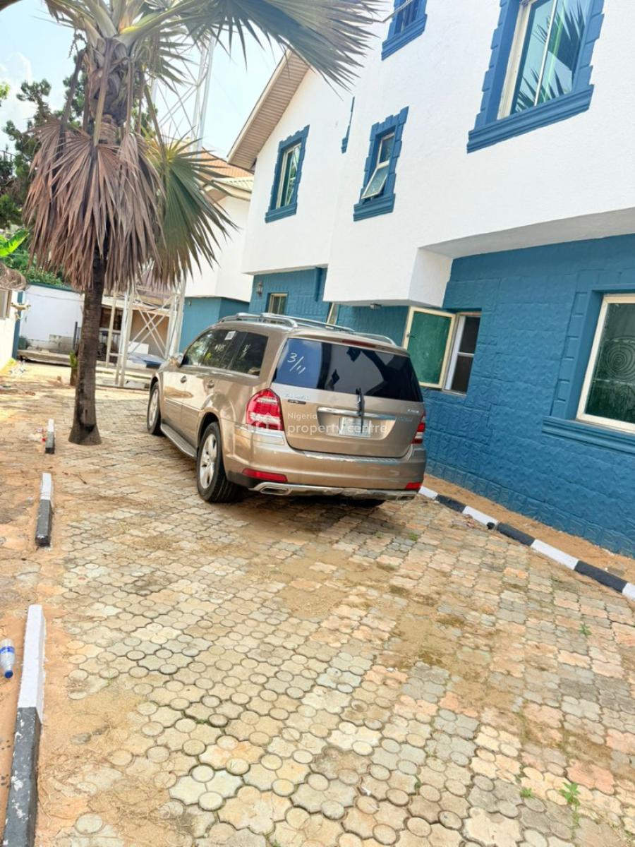Renovated, Luxury Built 5 Bedroom Semi Detached Duplex, 2 Roomself Con, Lkosi Gra Scheme 3 on Cmd Road Beside Caleb School, Lagos State., Magodo, Lagos, Semi-detached Duplex for Sale