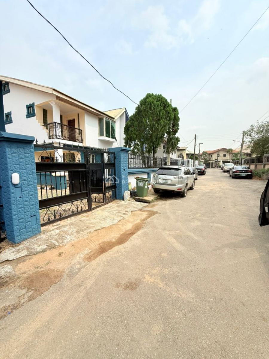 Renovated, Luxury Built 5 Bedroom Semi Detached Duplex, 2 Roomself Con, Lkosi Gra Scheme 3 on Cmd Road Beside Caleb School, Lagos State., Magodo, Lagos, Semi-detached Duplex for Sale