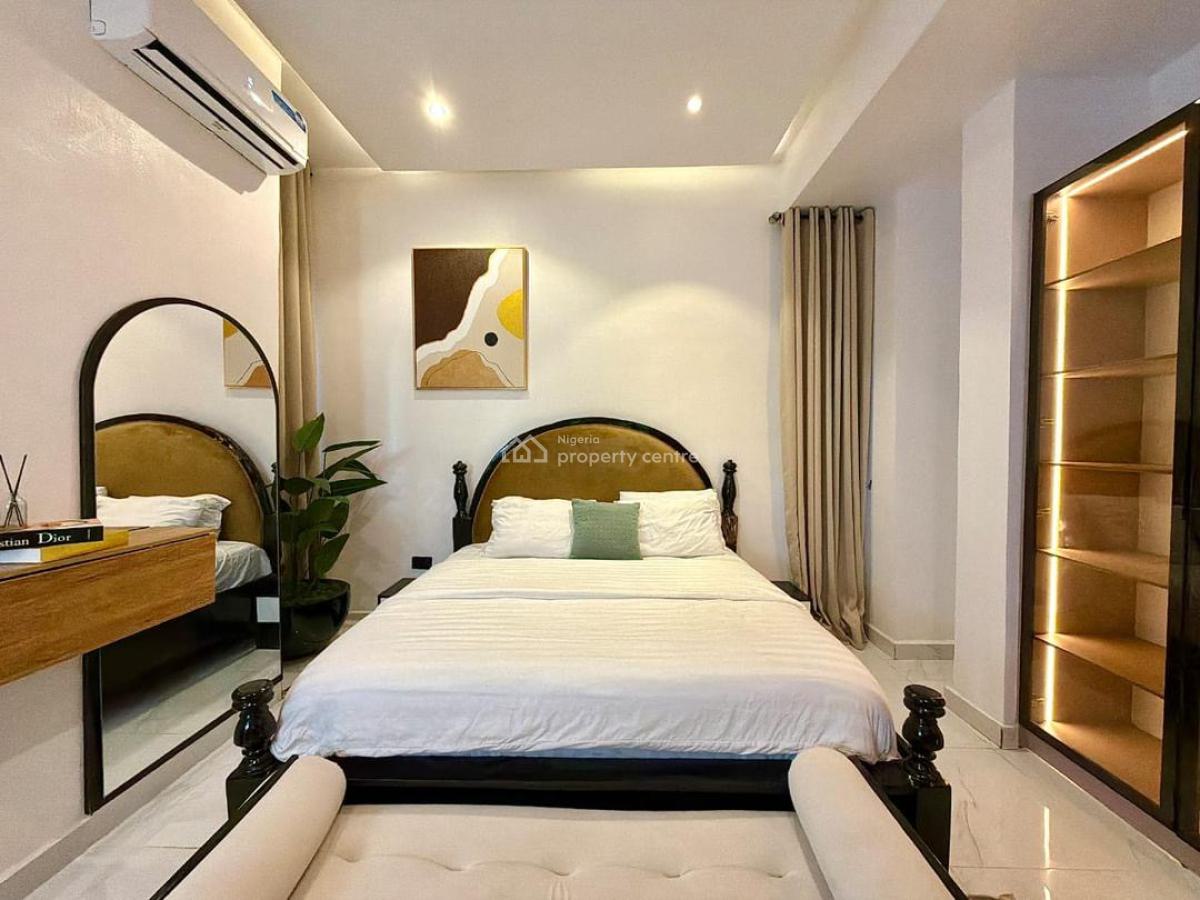 a Brand New Luxury 2 Bedroom  with Swimming Pool, Ps5, Gym, Balconies,, Lekki Phase 1, Lekki, Lagos, Flat / Apartment Short Let