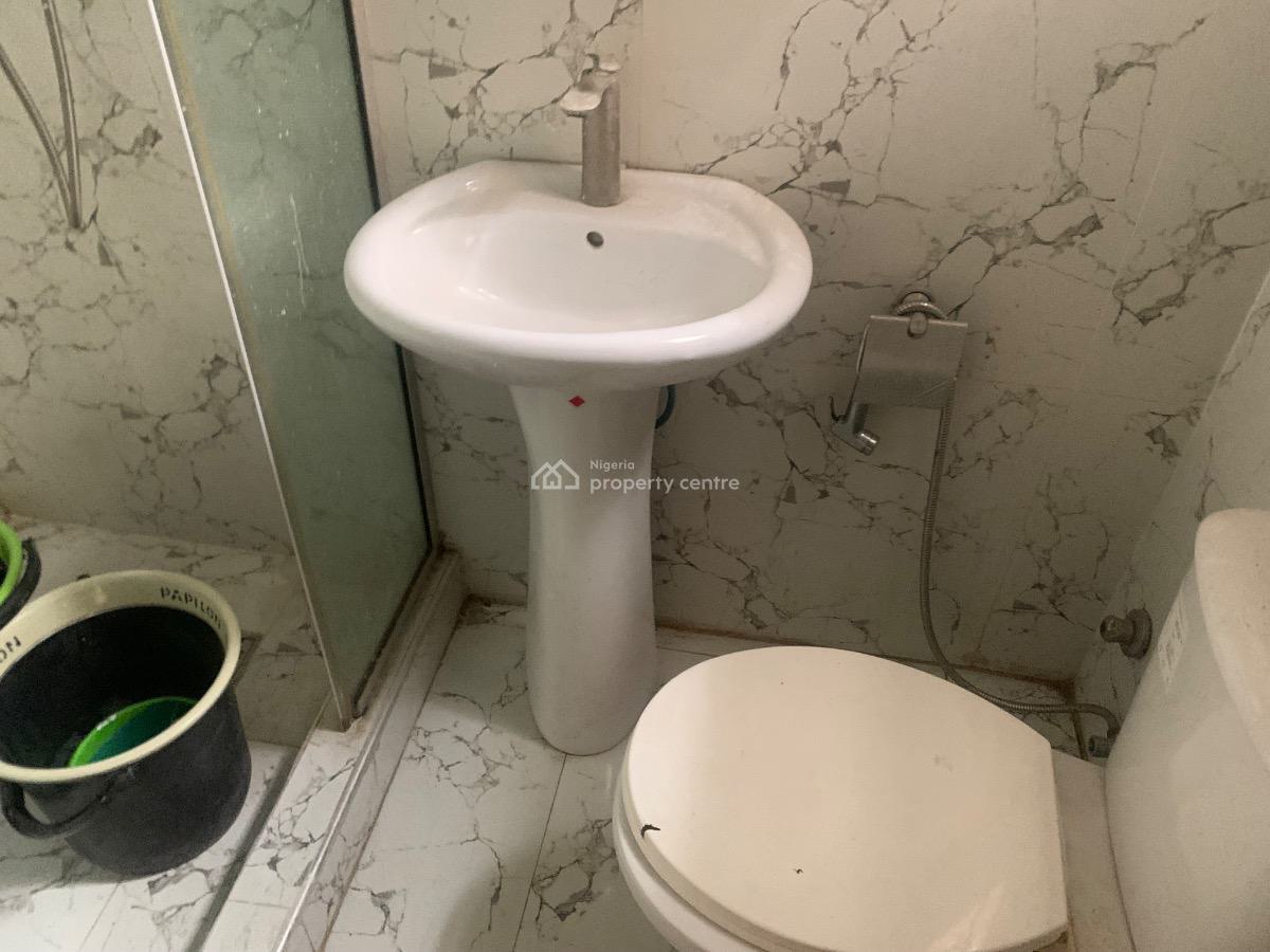 Shared Apartment, Lekki Conservation Center, Lekki, Lagos, Self Contain (single Rooms) for Rent