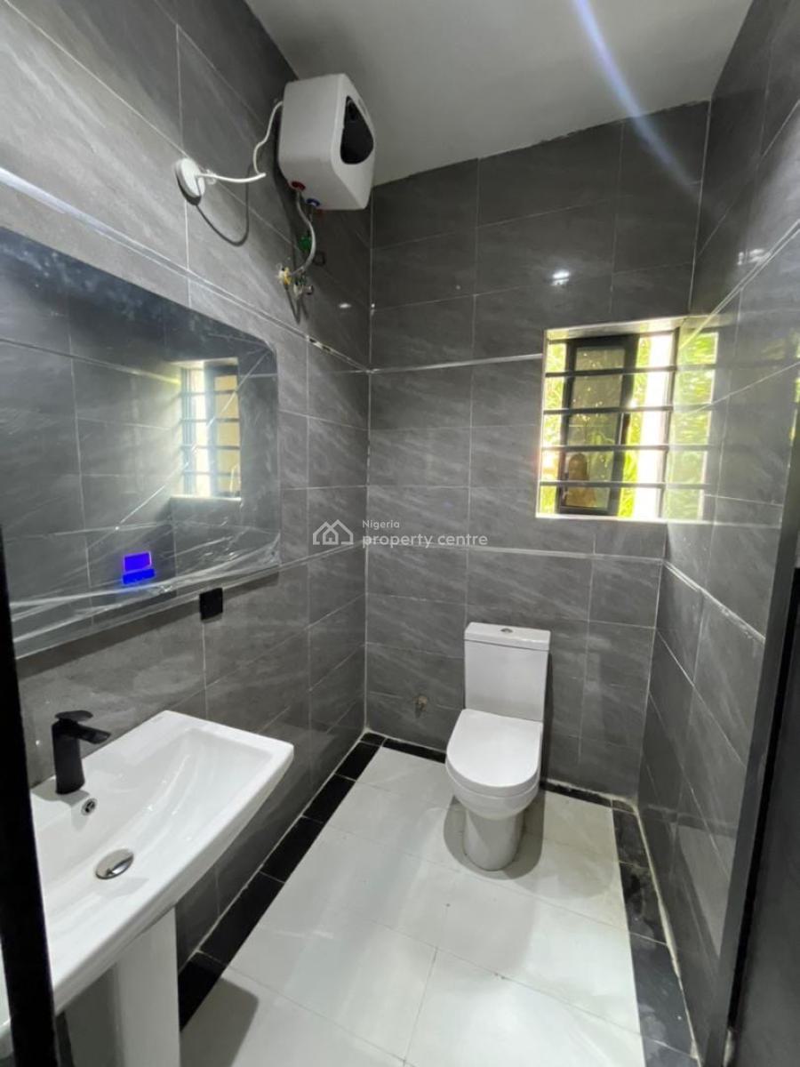 Newly Built 3 Bedrooms Apartments with Bq, Freedom Way, Lekki Phase 1, Lekki, Lagos, Flat / Apartment for Rent