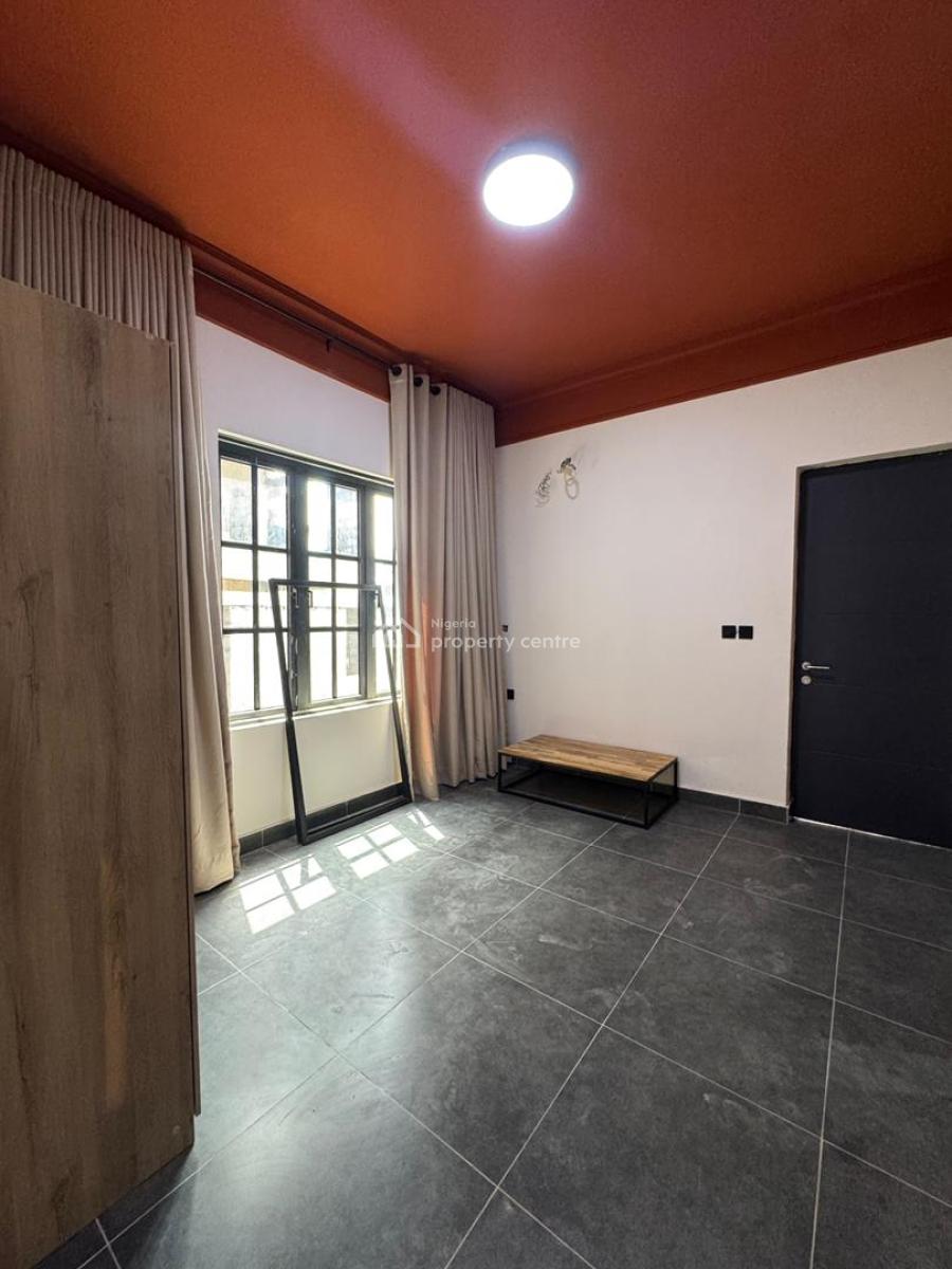 Spacious 3  Bedroom Apartment, Freedom Way, Lekki Phase 1, Lekki, Lagos, House for Sale