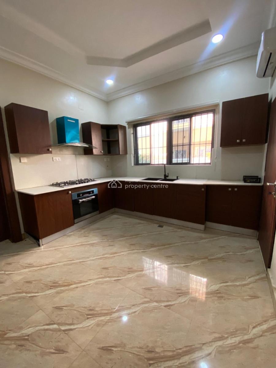 Serviced , Furnished and Luxury Three Bedroom Apartment with Bq, Guzape District, Abuja, Flat / Apartment for Rent