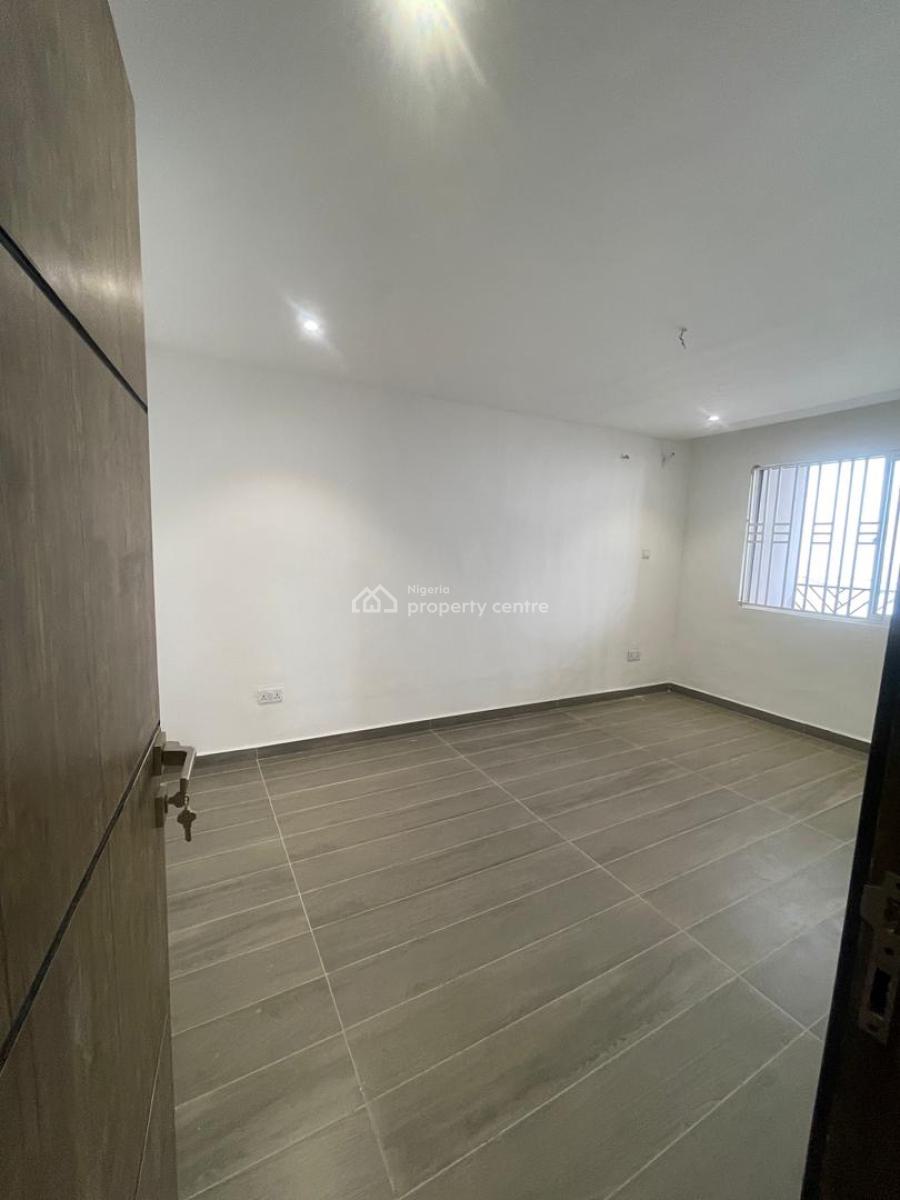 Spacious 3 Bedroom Flat with Pop and Neat Compound, Maryland, Lagos, Flat / Apartment for Rent