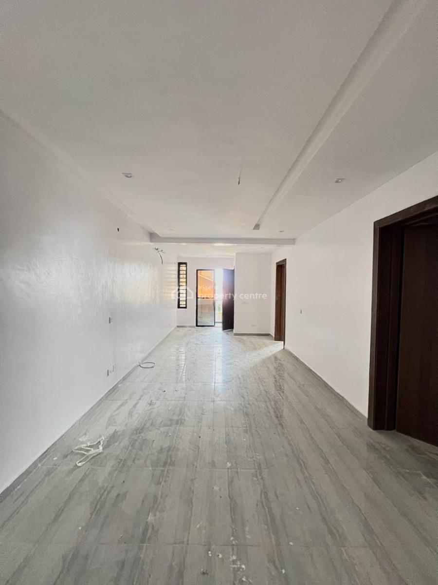 2 Bedroom Apartment with Reception and 3 Balconies for Each Unit, Ologolo, Ologolo, Lekki, Lagos, Block of Flats for Sale