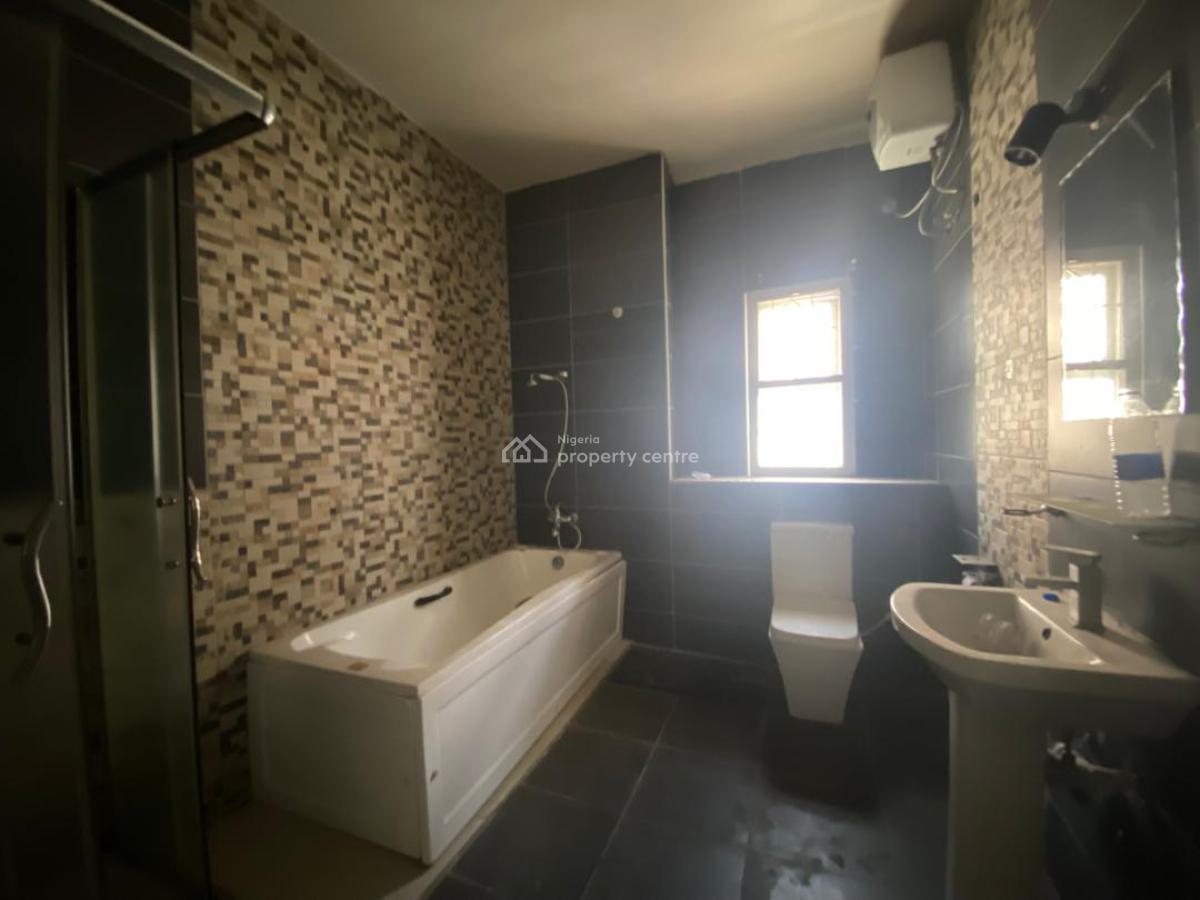 *4bedroom Terrace Duplex with a Bq*, Lekki Phase 1, Lekki, Lagos, Terraced Duplex for Rent