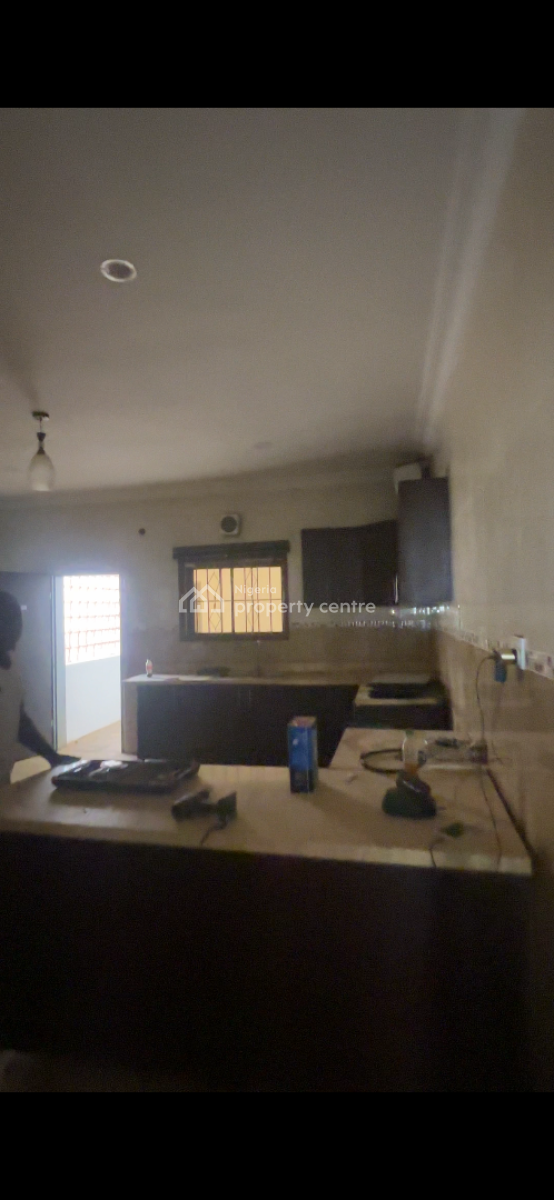 Luxury 3 Bedroom Apartment in Kado, Behind Next Cash and Carry, Kado, Abuja, Flat / Apartment for Rent