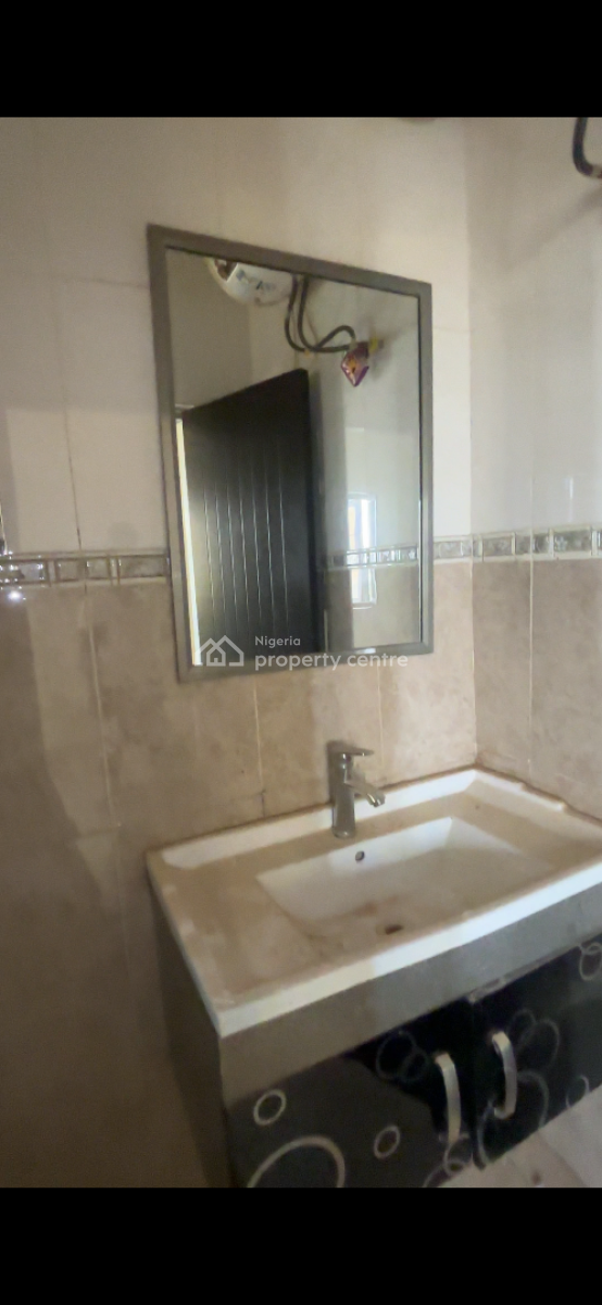 Luxury 3 Bedroom Apartment in Kado, Behind Next Cash and Carry, Kado, Abuja, Flat / Apartment for Rent