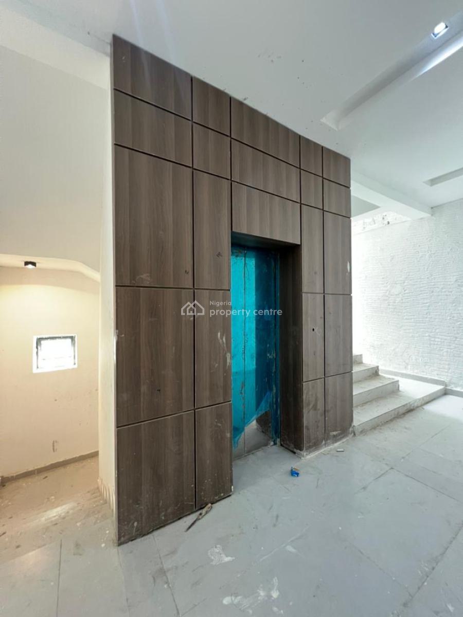 Clean Solid 3bedroom Apartment + (elevator & Pool) in a Secure Estate, Ikate, Lekki, Lagos, Flat / Apartment for Sale