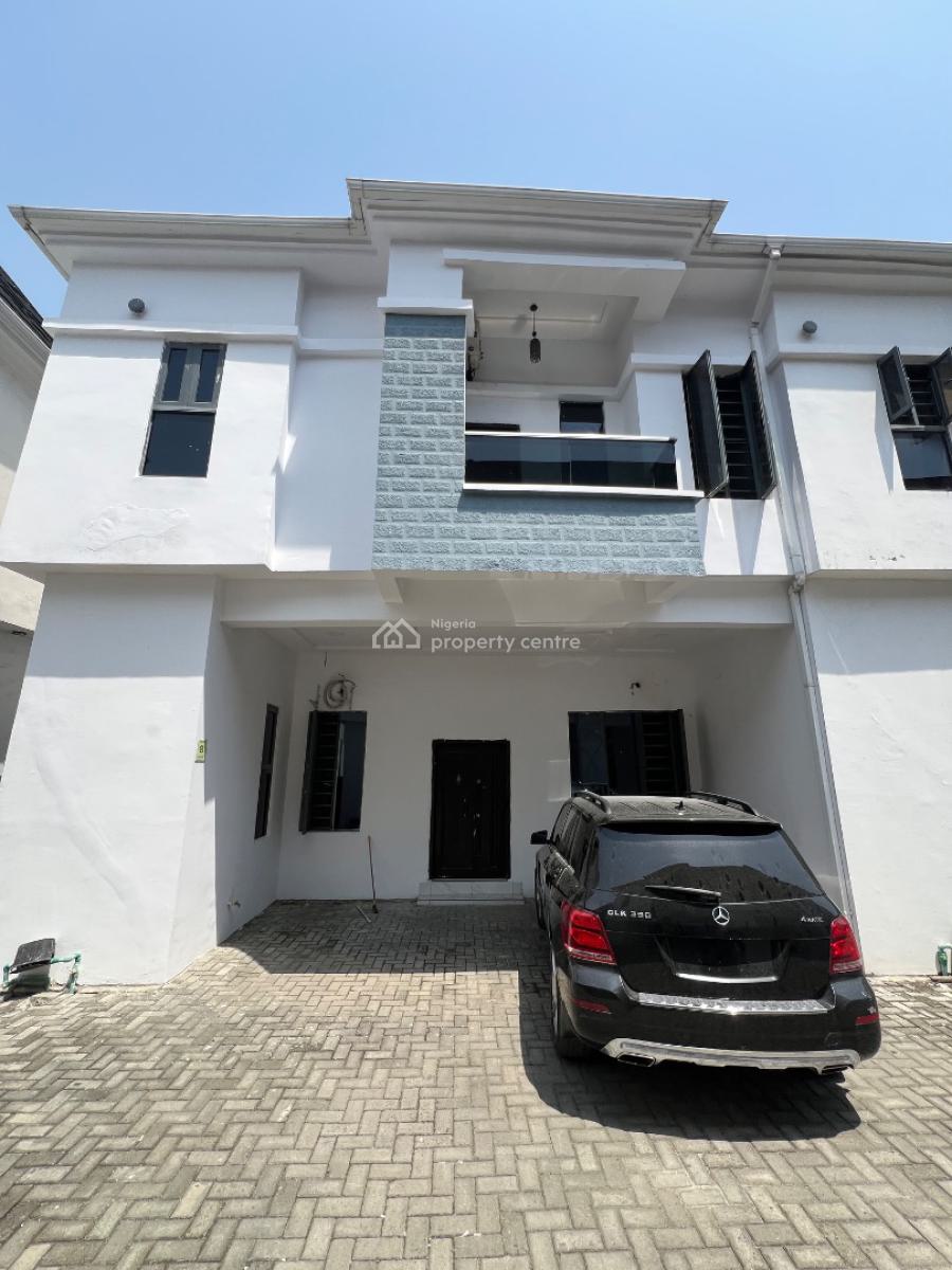 Massive Palour Space in a Shared Apartment (+ Private Kitchen Option), Orchid, Ajah, Lagos, Self Contain (single Rooms) for Rent