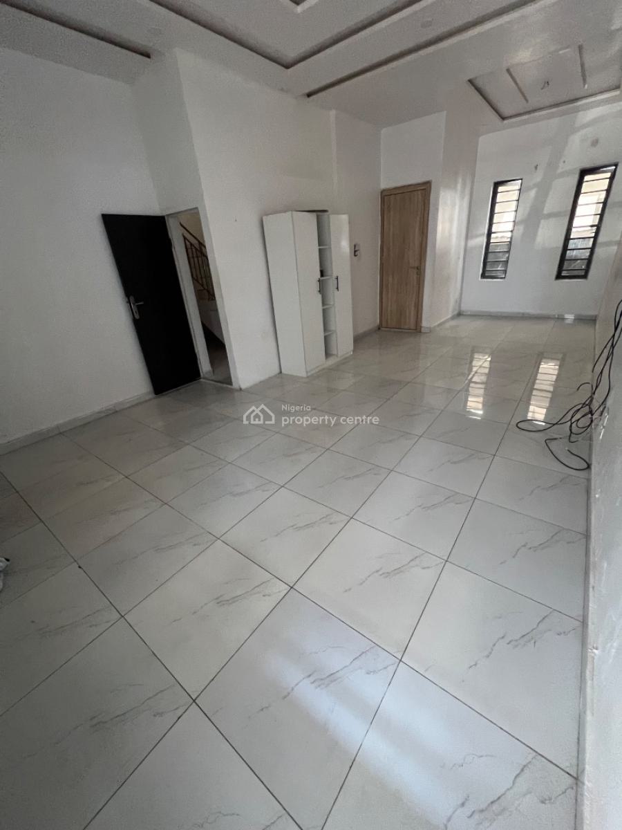 Massive Palour Space in a Shared Apartment (+ Private Kitchen Option), Orchid, Ajah, Lagos, Self Contain (single Rooms) for Rent