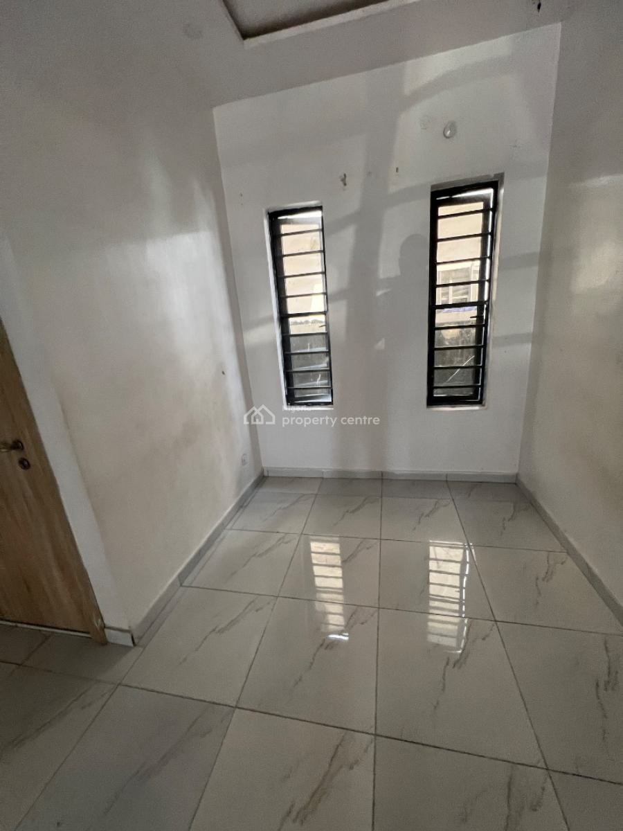 Massive Palour Space in a Shared Apartment (+ Private Kitchen Option), Orchid, Ajah, Lagos, Self Contain (single Rooms) for Rent