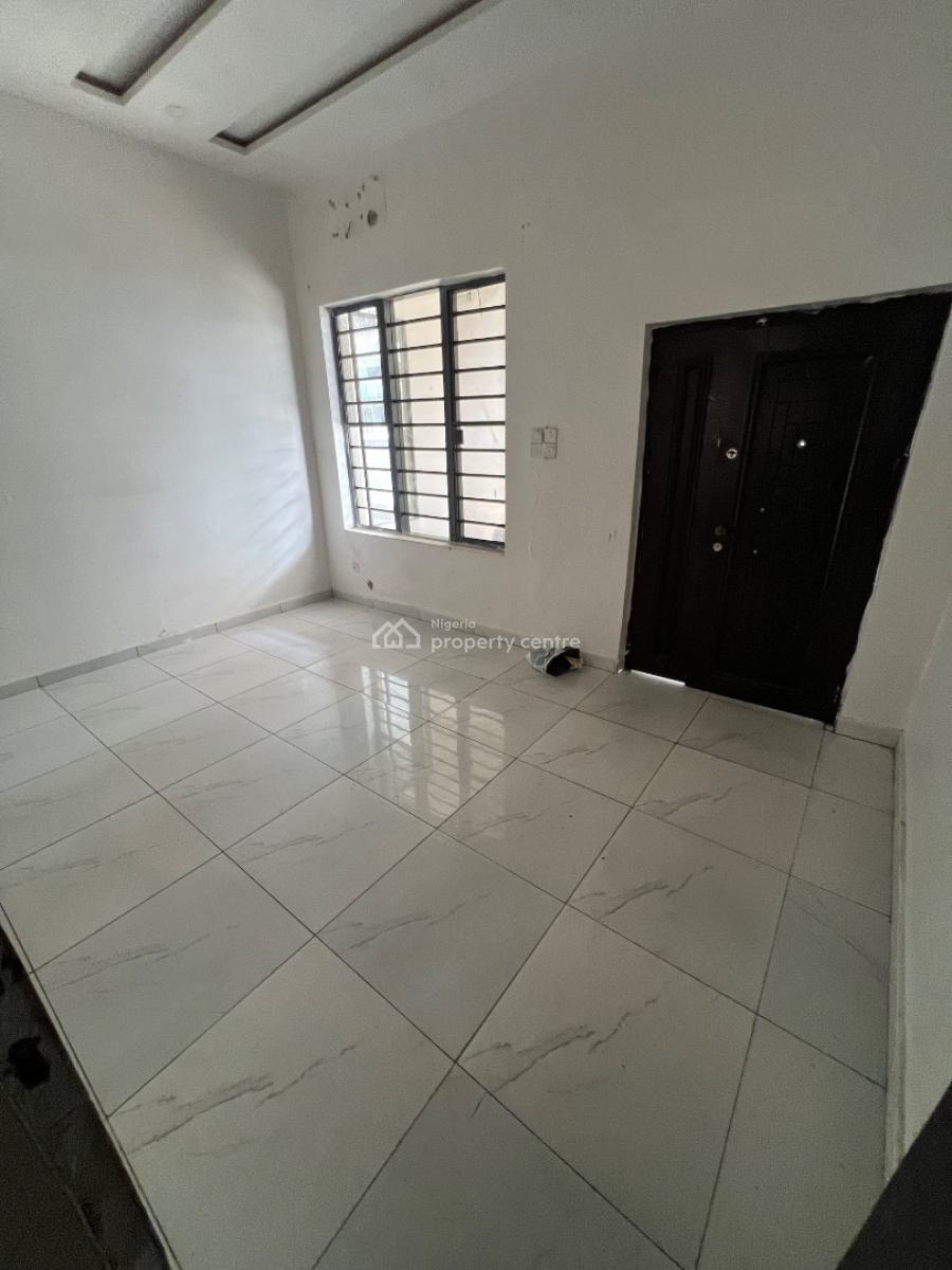 Massive Palour Space in a Shared Apartment (+ Private Kitchen Option), Orchid, Ajah, Lagos, Self Contain (single Rooms) for Rent