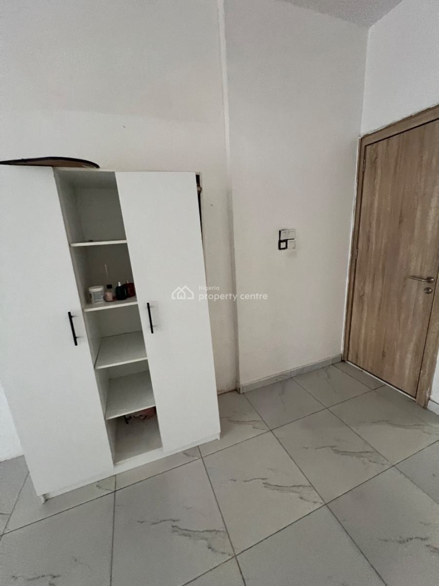 Massive Palour Space in a Shared Apartment (+ Private Kitchen Option), Orchid, Ajah, Lagos, Self Contain (single Rooms) for Rent