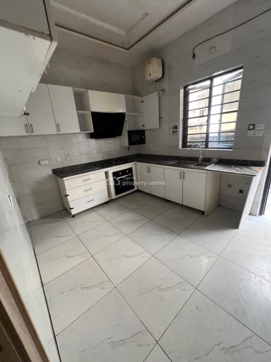 Massive Palour Space in a Shared Apartment (+ Private Kitchen Option), Orchid, Ajah, Lagos, Self Contain (single Rooms) for Rent