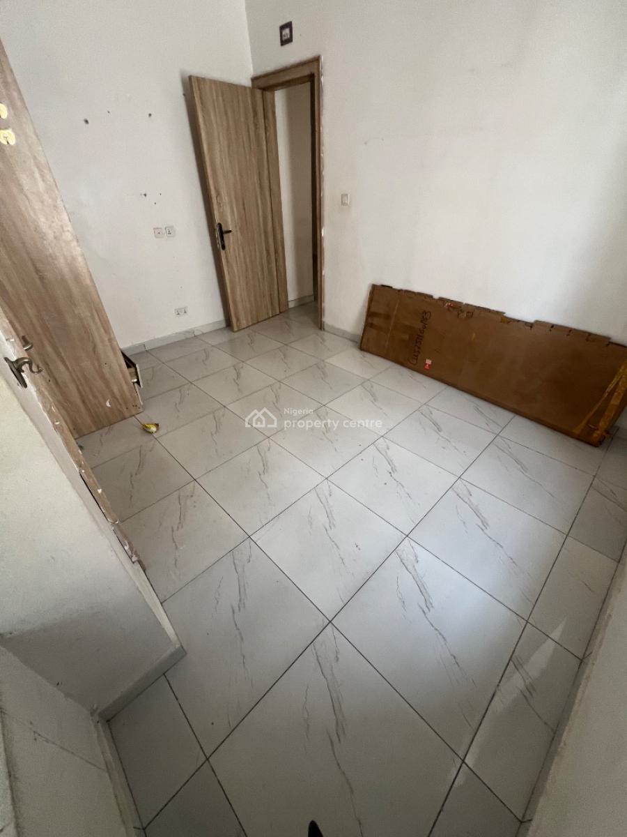 Single Room in a Shared Apartment (+ Option to Install Private Kitchen, Orchid (opposite The Second Toll Gate), Lekki, Lagos, Self Contain (single Rooms) for Rent