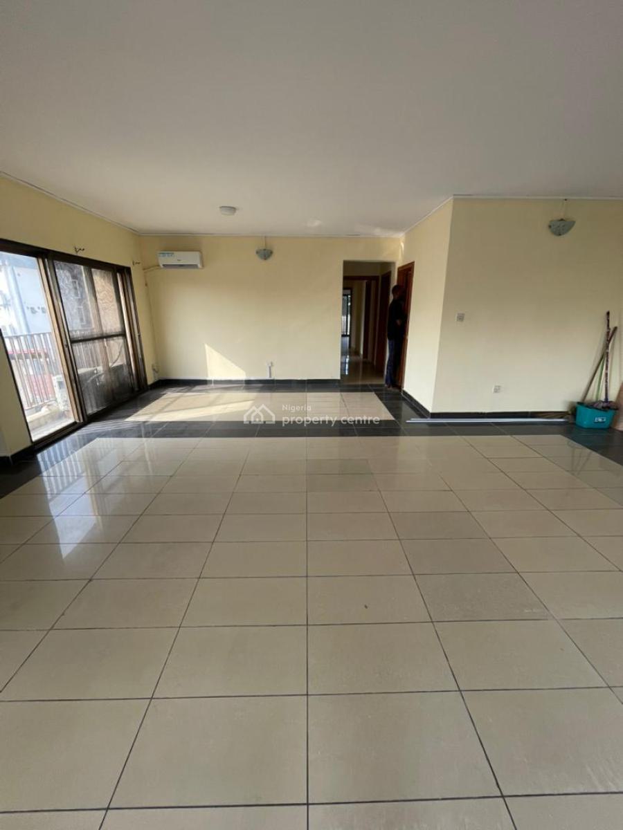 *spacious 3bedroom Apartment and Bq, Victoria Island (vi), Lagos, Flat / Apartment for Rent