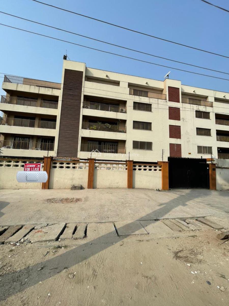 *spacious 3bedroom Apartment and Bq, Victoria Island (vi), Lagos, Flat / Apartment for Rent