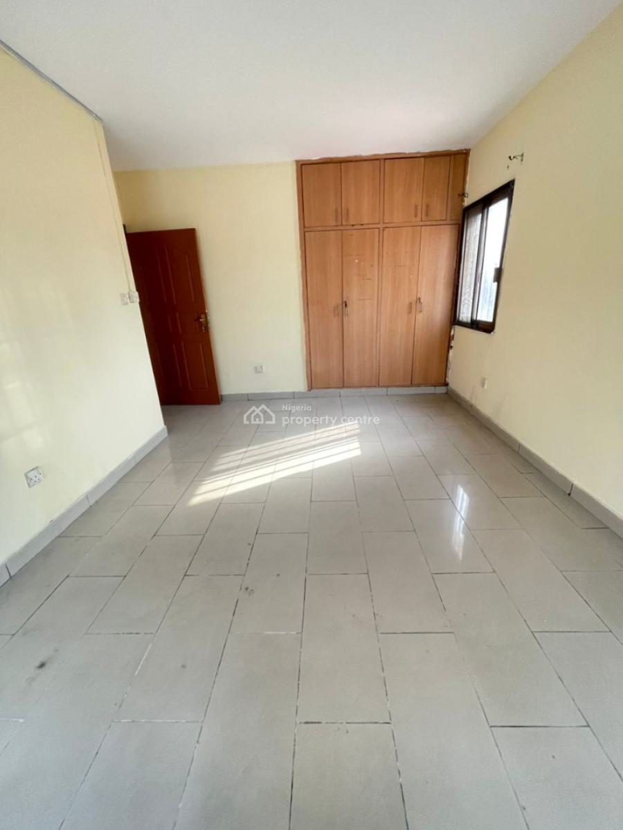 *spacious 3bedroom Apartment and Bq, Victoria Island (vi), Lagos, Flat / Apartment for Rent