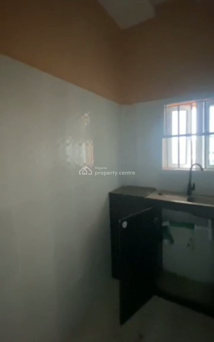 Decent Standard Spacious a Room Self Contain, Onike, Iwaya, Yaba, Lagos, Self Contain (single Rooms) for Rent