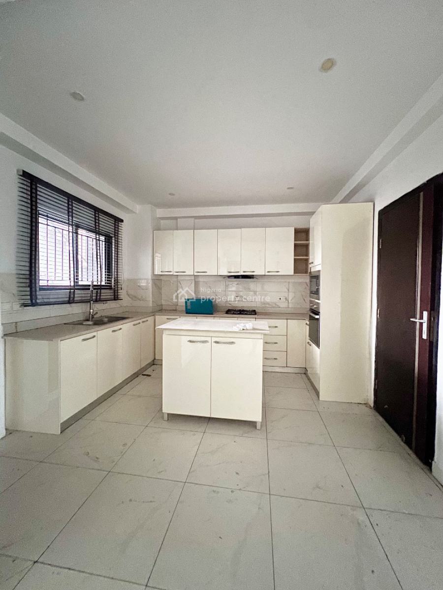 Exquisite 3 Bedroom Apartment + a Room Bq, Off Busola Durosinmi Etti, Lekki Phase 1, Lekki, Lagos, Flat / Apartment for Rent