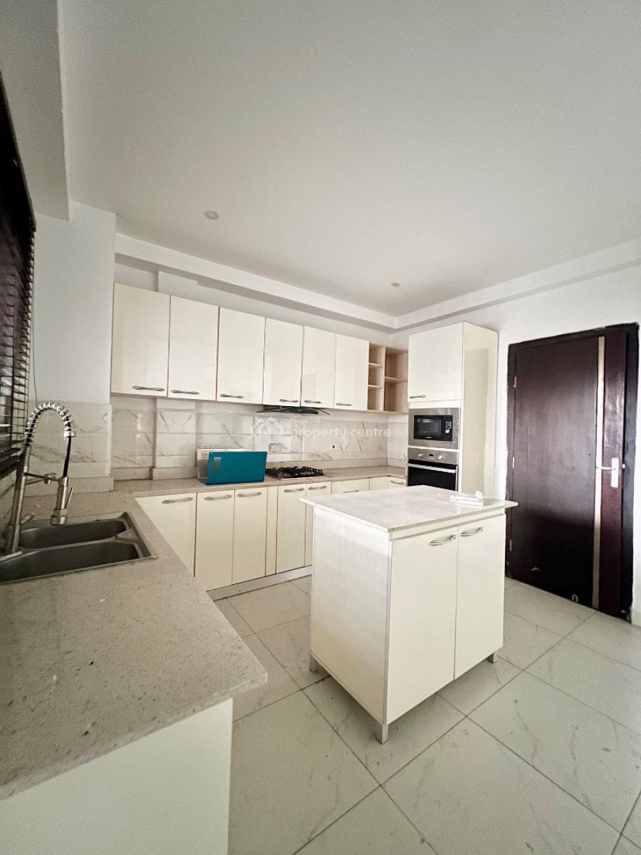 Exquisite 3 Bedroom Apartment + a Room Bq, Off Busola Durosinmi Etti, Lekki Phase 1, Lekki, Lagos, Flat / Apartment for Rent