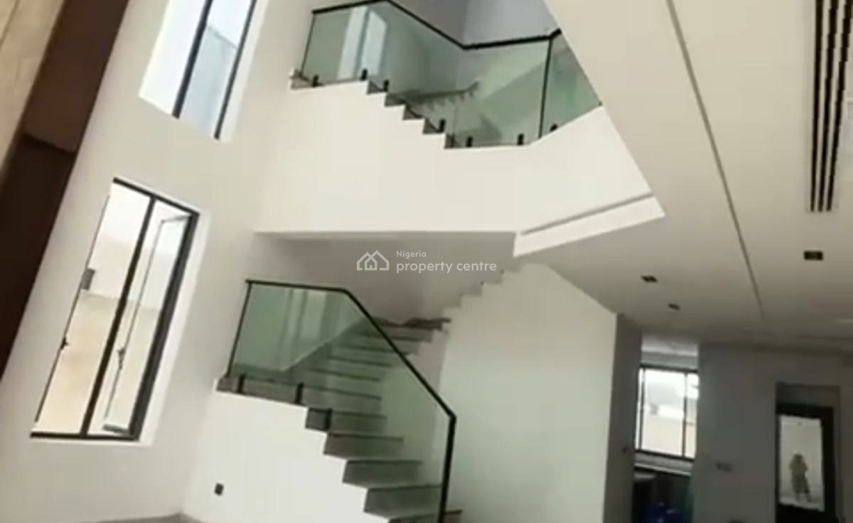 5 Bedroom Villa with 1bq + Swim/pool Gym Constant Power Supply Etc, Lekki Phase 1, Lekki, Lagos, Detached Duplex for Sale