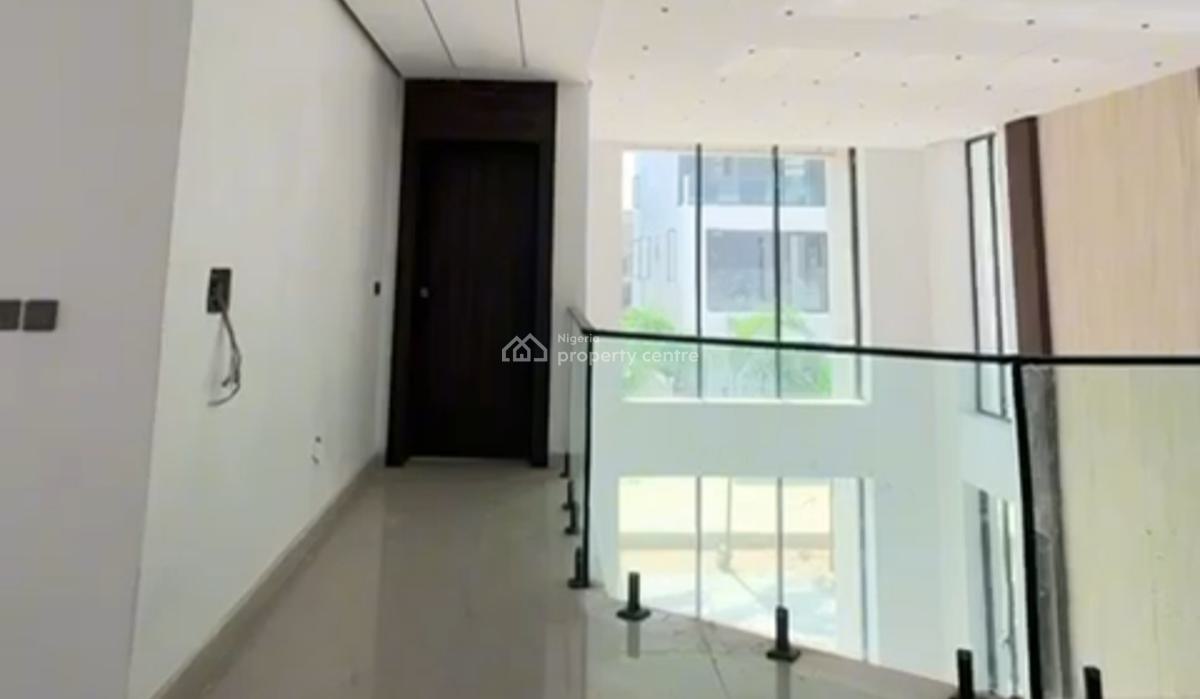 5 Bedroom Villa with 1bq + Swim/pool Gym Constant Power Supply Etc, Lekki Phase 1, Lekki, Lagos, Detached Duplex for Sale