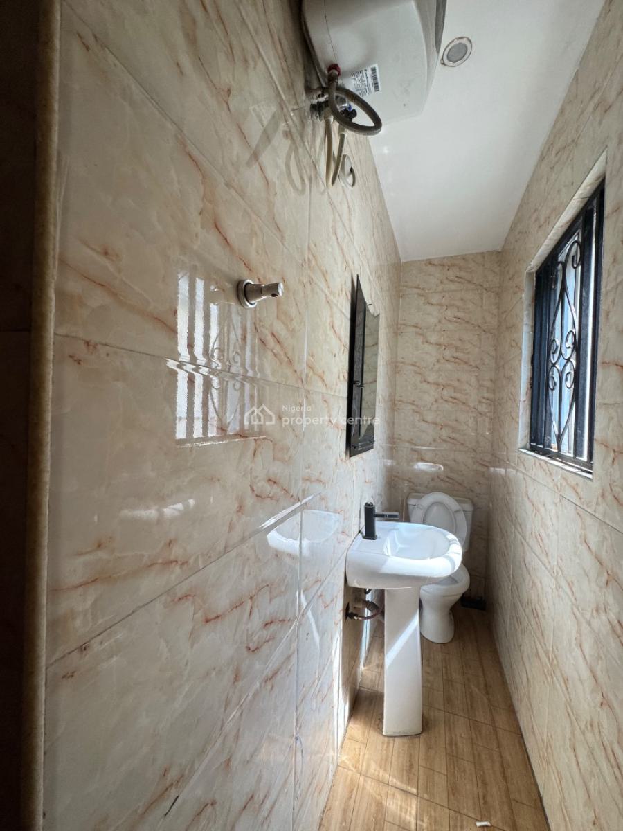 Decent 2bedroom Terrace Duplex, Lekki Phase 1, Lekki, Lagos, Terraced Duplex for Rent