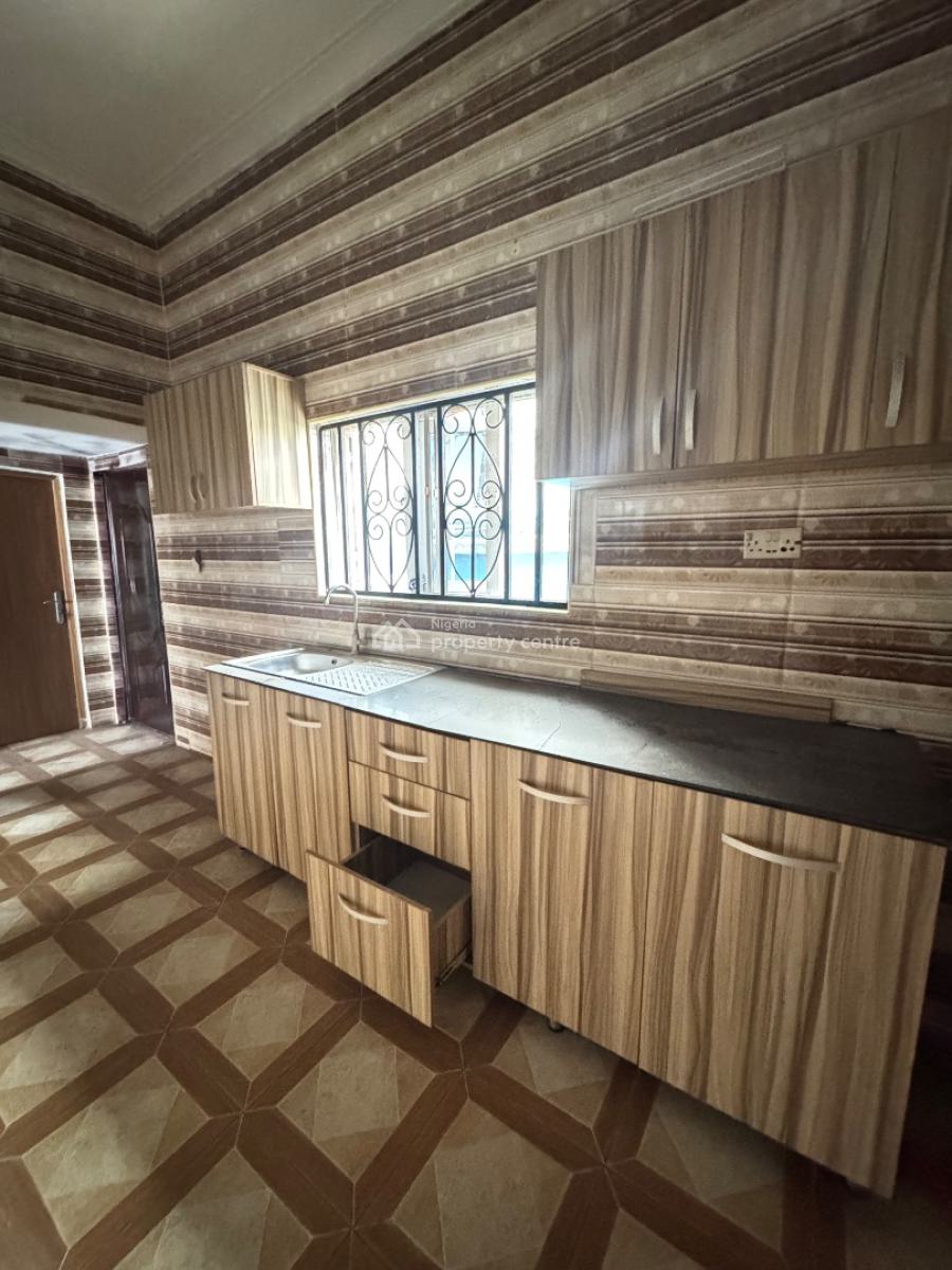 Decent 2bedroom Terrace Duplex, Lekki Phase 1, Lekki, Lagos, Terraced Duplex for Rent