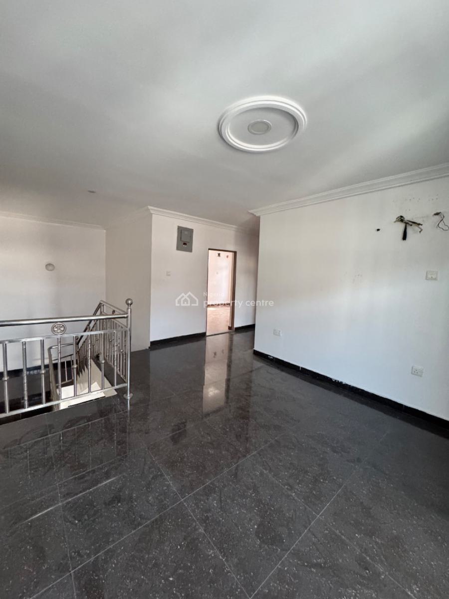 Decent 2bedroom Terrace Duplex, Lekki Phase 1, Lekki, Lagos, Terraced Duplex for Rent