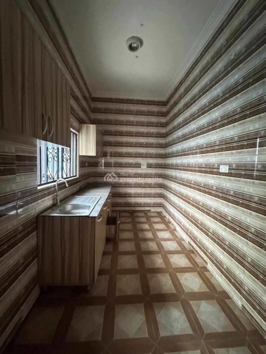 Decent 2bedroom Terrace Duplex, Lekki Phase 1, Lekki, Lagos, Terraced Duplex for Rent