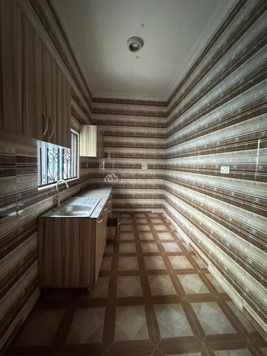 Luxury Built 2 Bedroom Terrace Duplex, Lekki Phase 1, Lekki, Lagos, Flat / Apartment for Rent