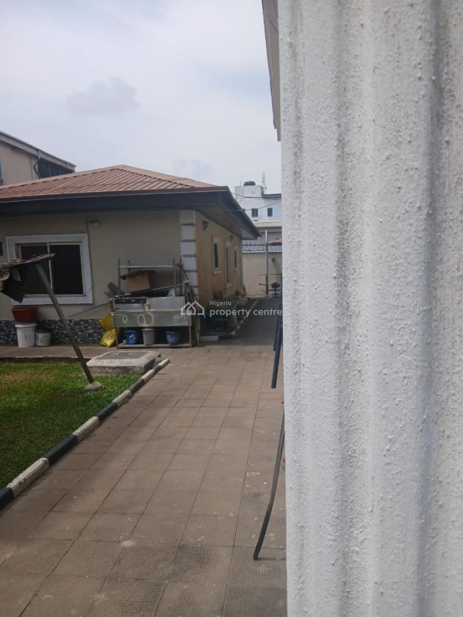 Commercial Detached 5 Bedroom House with 2bq on 1000sqm, Lekki Phase 1, Lekki, Lagos, Detached Duplex for Rent