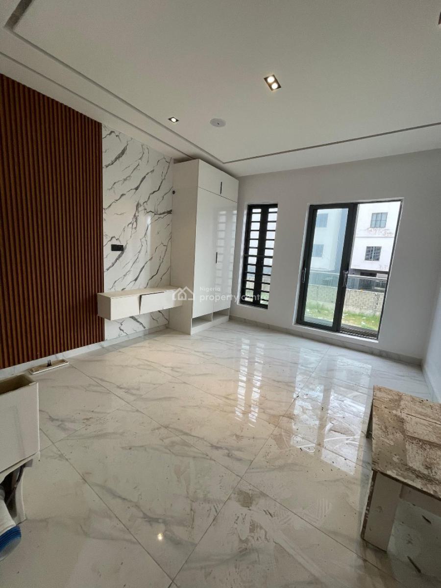 Beautiful (2) Bedroom Apartment with Pool & Gym, Ikate, Lekki, Lagos, Flat / Apartment for Rent