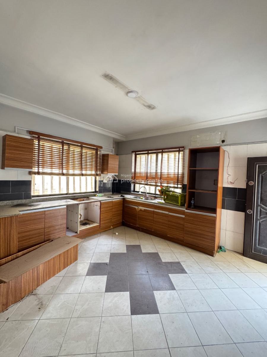 Decent and Spacious 5bedroom Semi Detached Duplex, Lekki Phase 1, Lekki, Lagos, Office Space for Rent